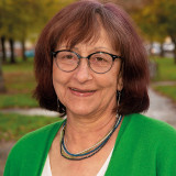 Dr. Johanna Beyer