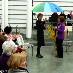 Unter deinen Schirmen ... Festgottesdienst 90 Jahre efb